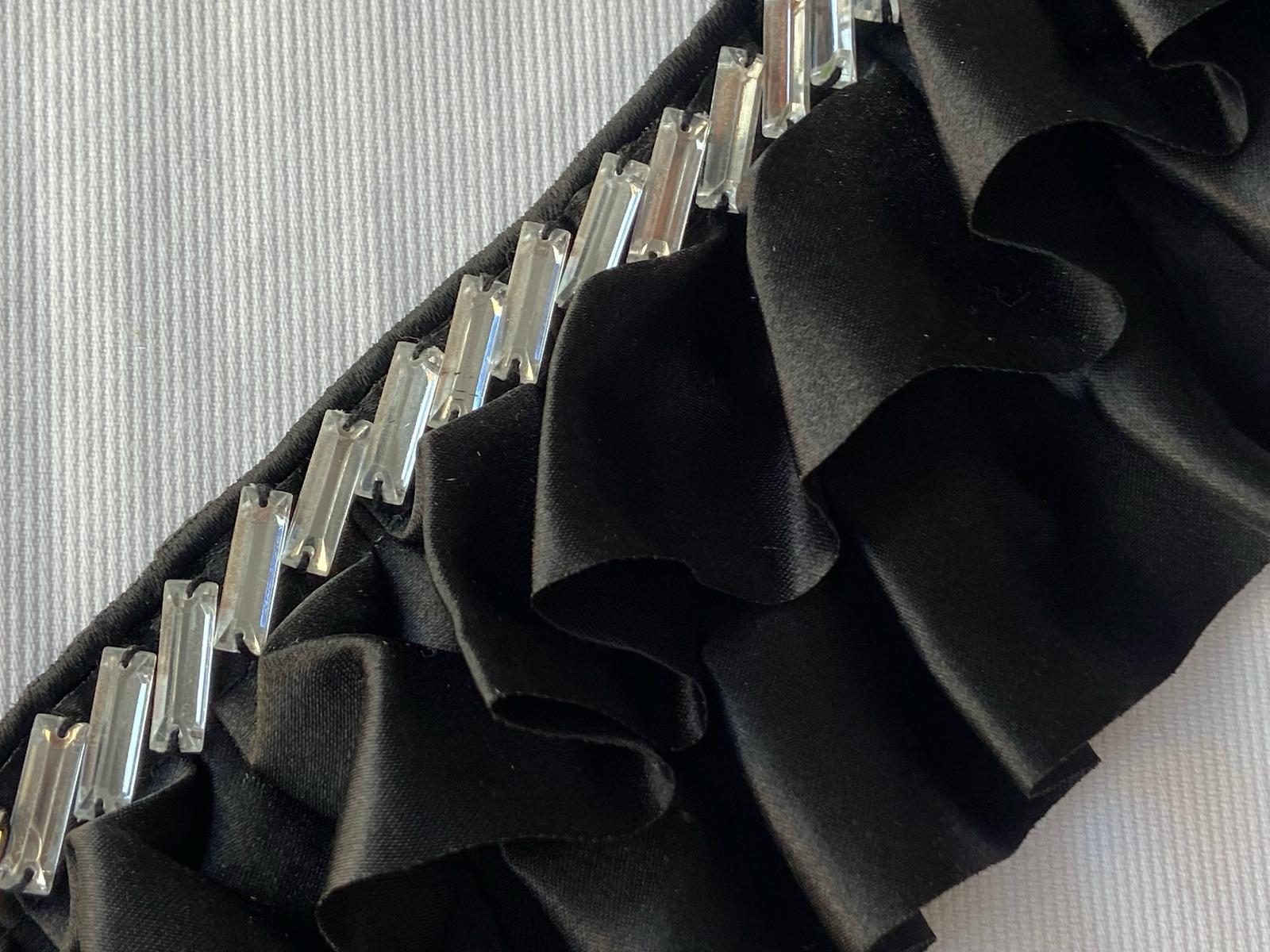 e4cc94af 56e3 4283 a7c1 267d6c2a5458 Plisado Fantasía - Imagen 4