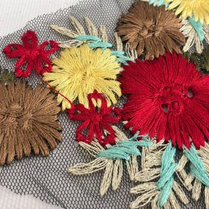Aplicación bordado flores
